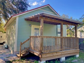 4545 Central Ave, Sarasota, FL 34234