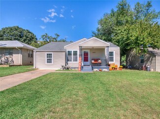 5405 NW 41st St, Warr Acres, OK 73122