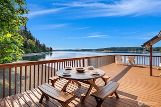 11901 Larson Rd, Anderson Island, WA 98303