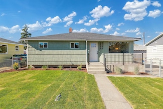 2817 N Stone St, Spokane, WA 99207