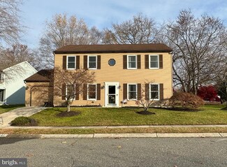 101 Bordeaux Dr, Swedesboro, NJ 08085