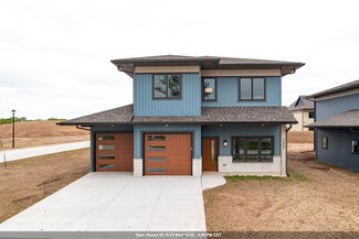 385 N Wilson St, Kimberly, WI 54136