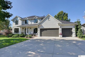 5904 N 163rd St, Omaha, NE 68116
