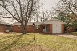 916 W Hughbert St, Norman, OK 73069