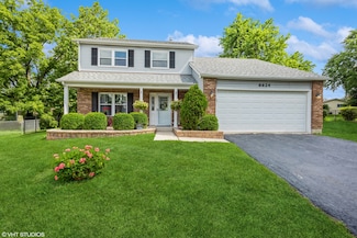 6624 Oak Tree Trail, Woodridge, IL 60517