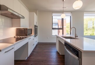 166 Main St Unit 402, Watertown, MA 02472