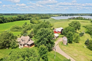 17634 240th St, Hutchinson, MN 55350