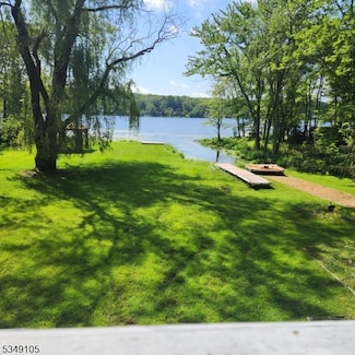 66 Bonning Rd, Newton, NJ 07860