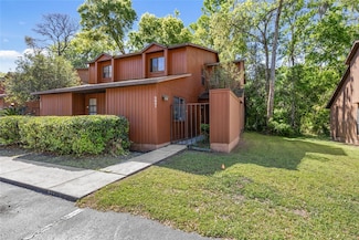5841 SW 8th Place, Gainesville, FL 32607