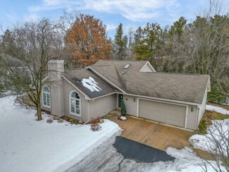 1920 Brookridge Dr, Plover, WI 54467