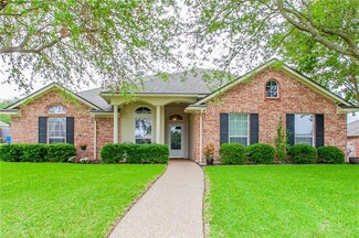 838 Pawnee Trail, Hewitt, TX 76643