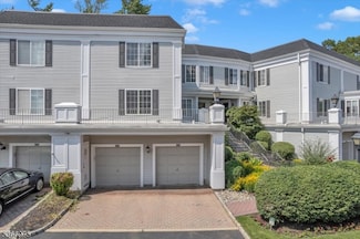 240 Riveredge Dr, Chatham, NJ 07928