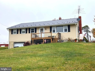 2019 Snyder Rd, Red Lion, PA 17356