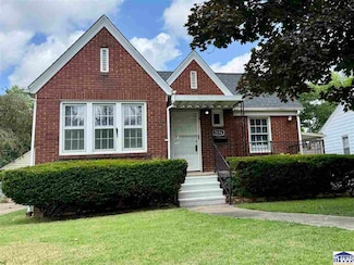 2154 College Ave, Terre Haute, IN 47803