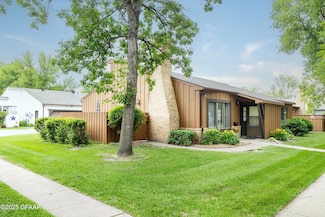 4650 Belmont Rd, Grand Forks, ND 58201