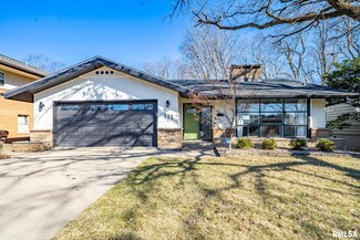 111 W Merle Ln, Peoria, IL 61604
