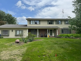 10859 Bunker Dr, Demotte, IN 46310