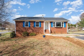 5722 Underwood Dr, Greensboro, NC 27409