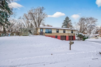 6381 Rath Dr, Woodbury, MN 55125