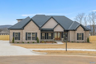 200 Oakland View Dr, Brownsboro, AL 35741