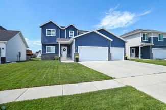 213 7th St E, Horace, ND 58047