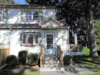 53 Acorn St, Haverhill, MA 01832