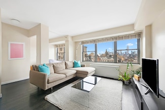 10 W 15th St Unit 2115, New York, NY 10011
