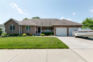 3027 Pecanwood Dr, Manhattan, KS 66502