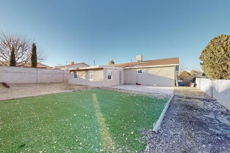10800 Cartagena Ave SW, Albuquerque, NM 87121