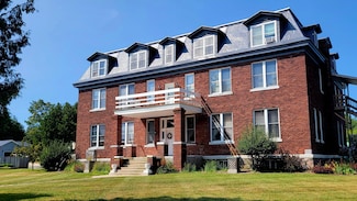380 Church St, Saint Ignace, MI 49781