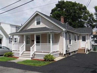 12 Riverside Ct, Saugus, MA 01906