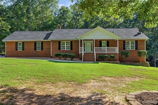 181 Mt Airy Rd, Louisa, VA 23093