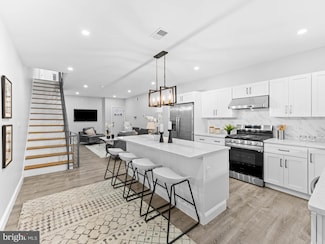 624 S 42nd St, Philadelphia, PA 19104