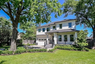 802 W 30th St, Houston, TX 77018