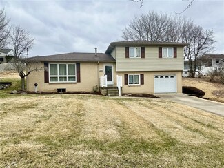 1012 Wallace St, Vandergrift, PA 15690