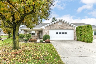 8214 Bentley Farms Dr, Indianapolis, IN 46259