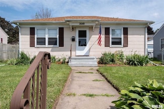 2648 Whitewood Ave, Davenport, IA 52802