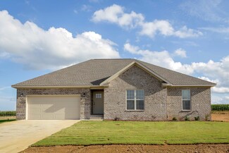 839 County Road 31, Killen, AL 35645