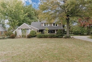 22813 Halburton Rd, Beachwood, OH 44122