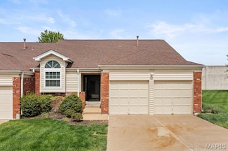 1902 Bennington Common Dr, Saint Louis, MO 63146