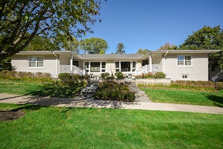 530 Anthony St Unit 530, Glen Ellyn, IL 60137