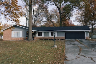 4920 Wheelock Rd, Fort Wayne, IN 46835