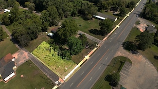 2101 N Cleveland St, Dayton, TX 77535