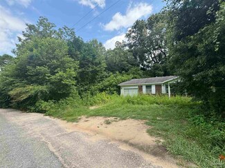 1165 Easy St, Pensacola, FL 32534