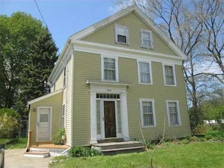 90 Main St, Rowley, MA 01969