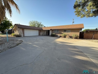 1901 W Briscoe Ave, Artesia, NM 88210