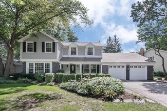 1412 Heatherton Dr, Naperville, IL 60563