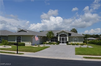 7563 Woodland Bend Cir, Fort Myers, FL 33912