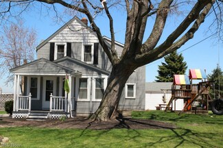 298 E Schaaf Rd, Independence, OH 44131