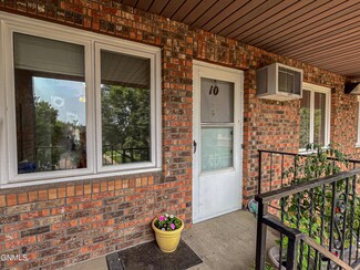 228 W Turnpike Ave, Bismarck, ND 58501